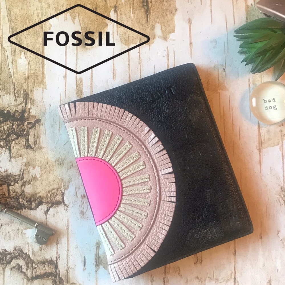 Fossil Passport Holder